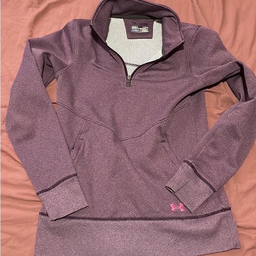 Underarmour sweatshirt